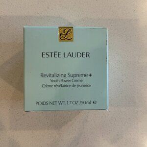 Estée LauderRevitalizing Supreme+ Youth Power Moisturizer w/ Hyaluronic Acic